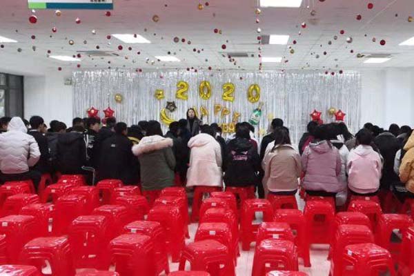 江苏62彩集团涂装开展庆元旦迎新年活动